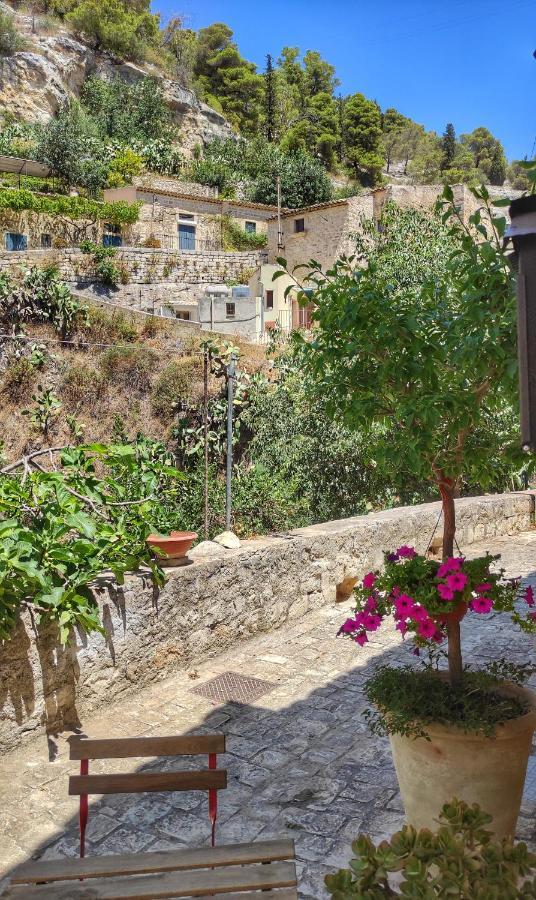 Lilibeth Houses - Charming & Lovely Views Scicli Exterior photo